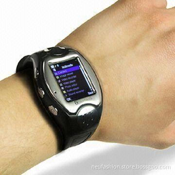 Black Watch Cellphone, Supports Up to 32GB Memory T-Flash Card, MP3/MP4 Player and Touchscreen